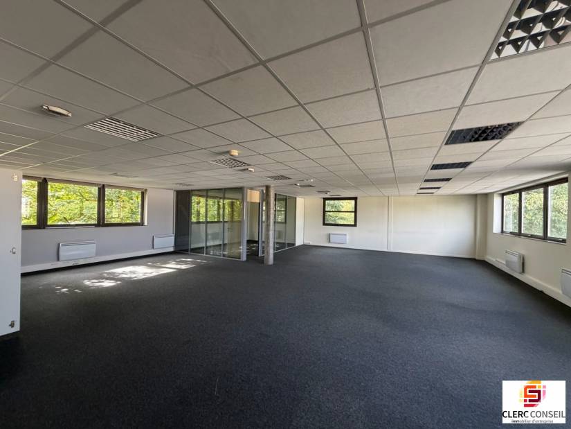 Location - Bureaux 330m² - Bois-guillaume