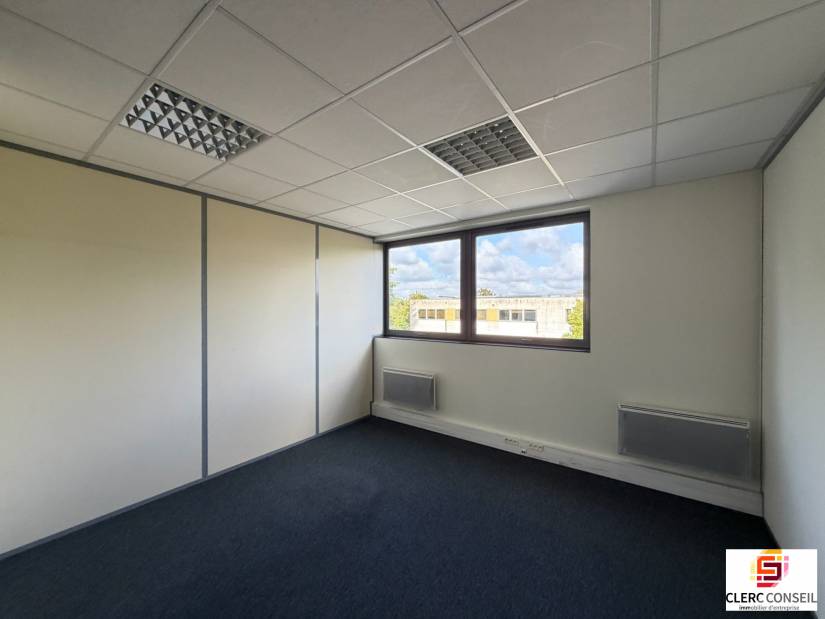 Location - Bureaux 330m² - Bois-guillaume