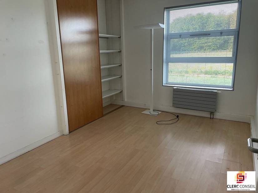 Vente - Bureaux 469m² - Bernay