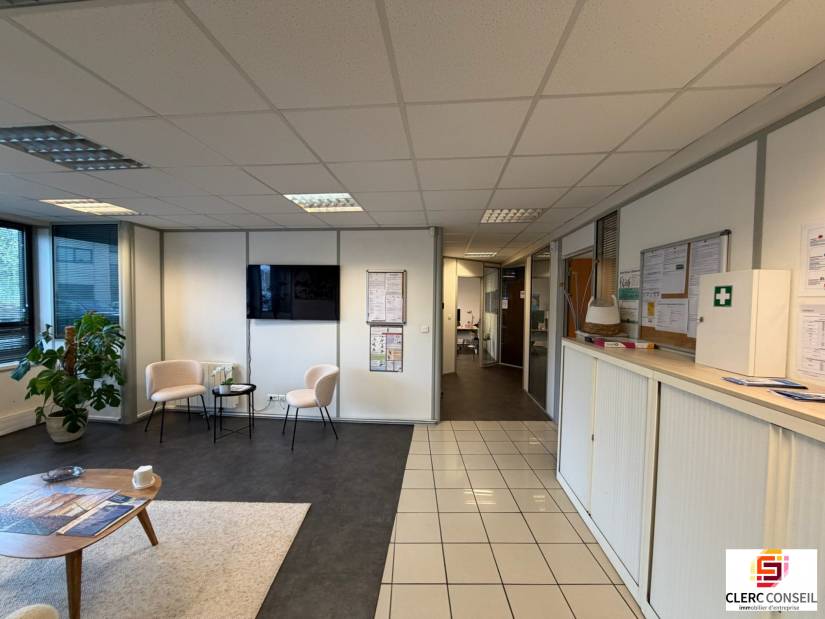 Location - Bureaux 165m² - Bois-guillaume