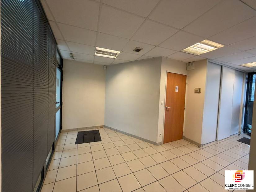 Location - Bureaux 165m² - Bois-guillaume