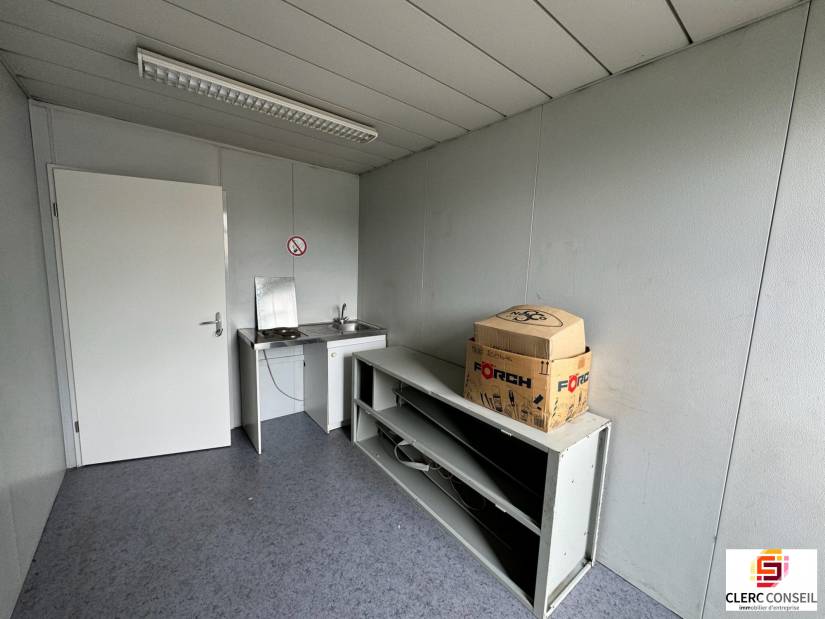 Location - Local d'activité 151m² - Le petit-quevilly